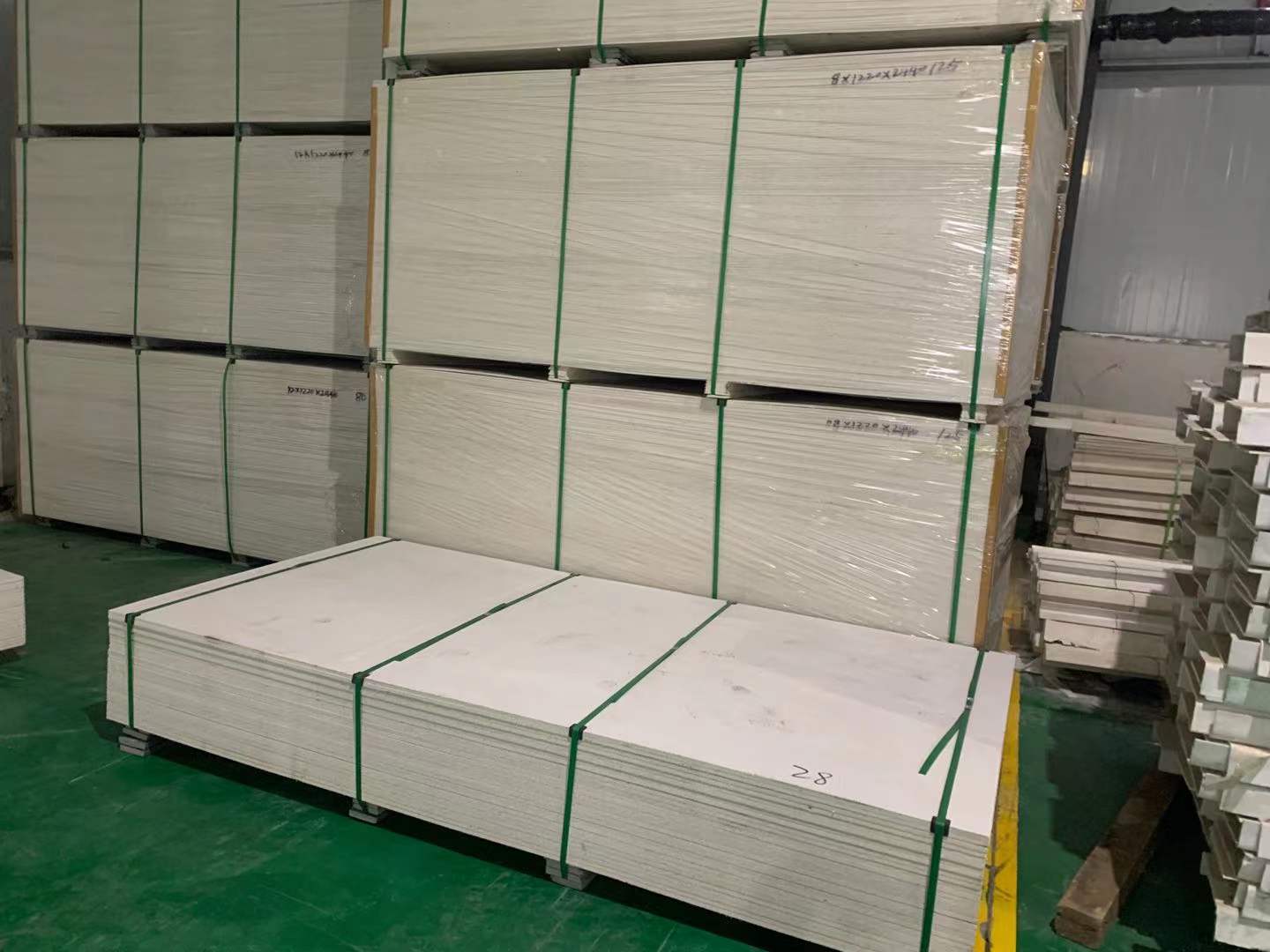 朗晧防火板 專業(yè)制造商，構(gòu)筑安全防線